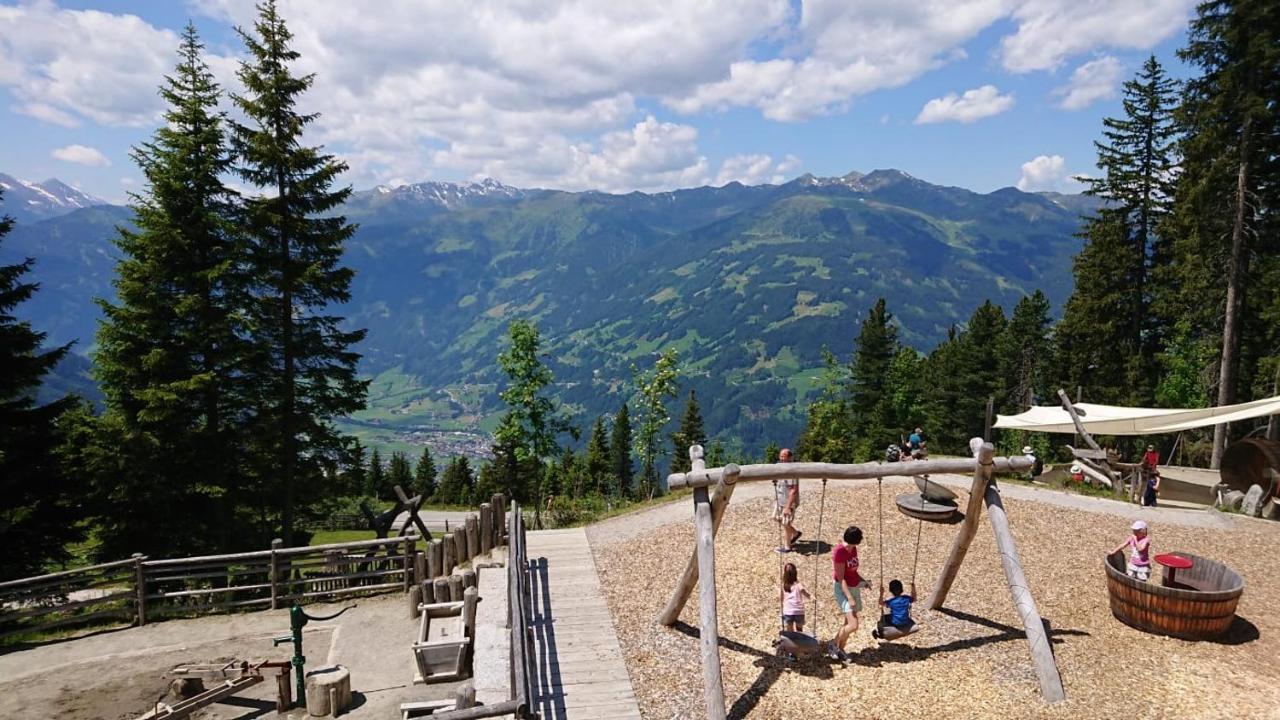 Landhaus Katharina Bis 12 Personen Mit Saunachalet Und Blick Auf Die Bergwelt Des Zillertals Hippach Dış mekan fotoğraf
