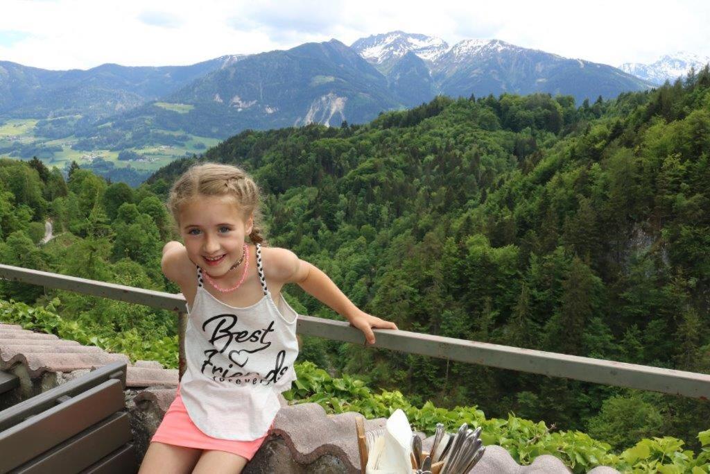 Landhaus Katharina Bis 12 Personen Mit Saunachalet Und Blick Auf Die Bergwelt Des Zillertals Hippach Dış mekan fotoğraf